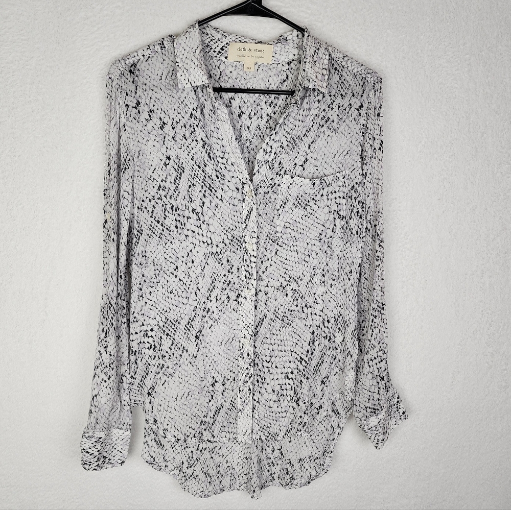 ANTHROPOLOGIE CLOTH & STONE Safa Snake Print Blouse XS
